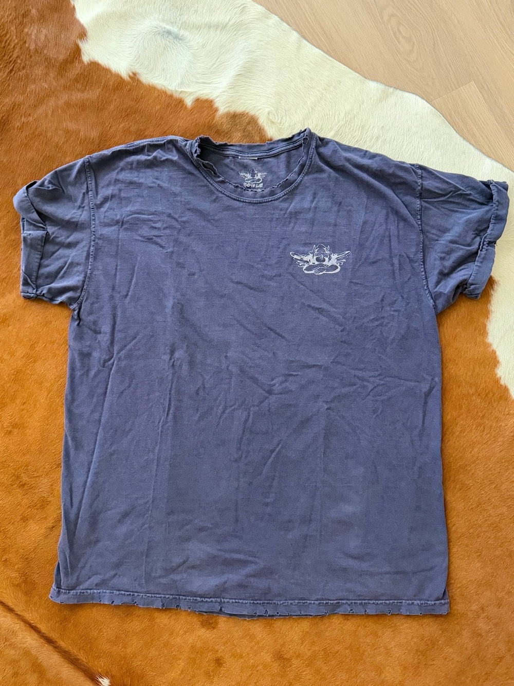 Vintage-Inspired Men's Navy Graphic Tee